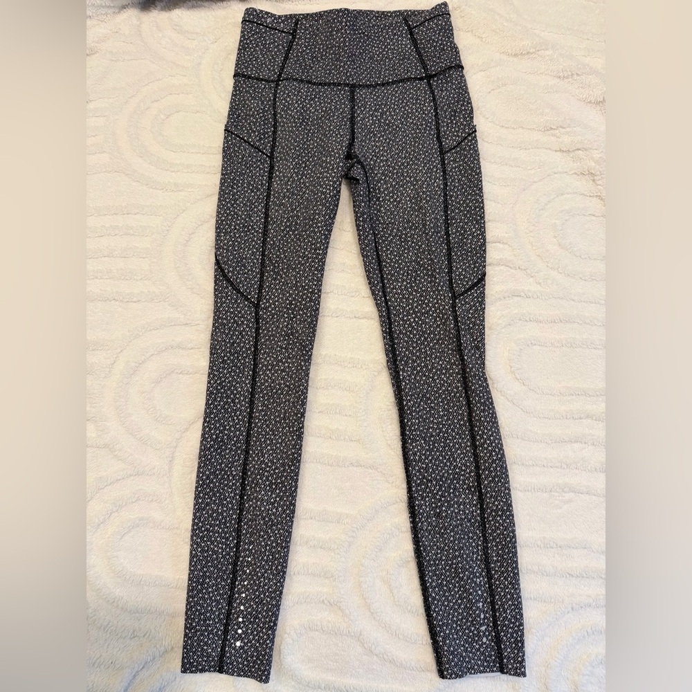 Lululemon Fast & Free Leggings, Size 4, EUC, Sporty Athletic Athleisure Leggings
